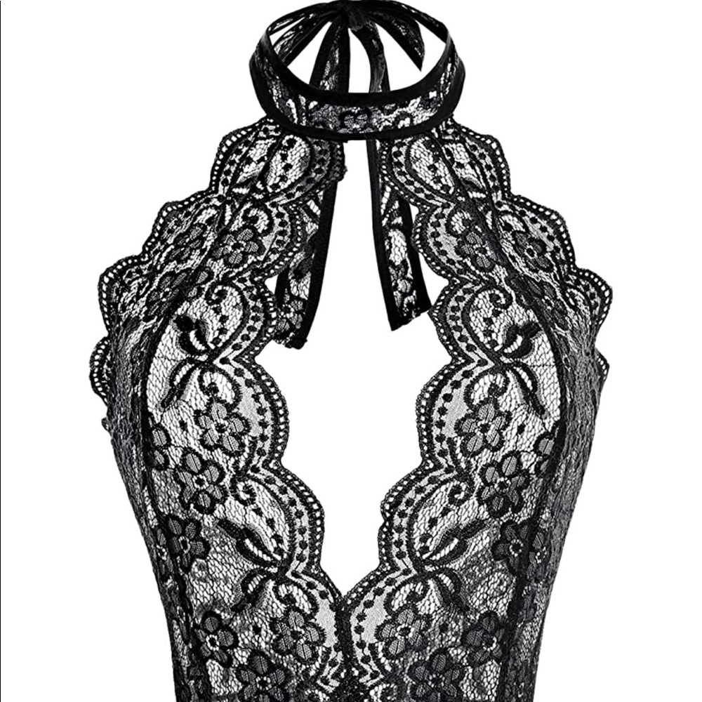 Two pieces of lace lingerie black and red